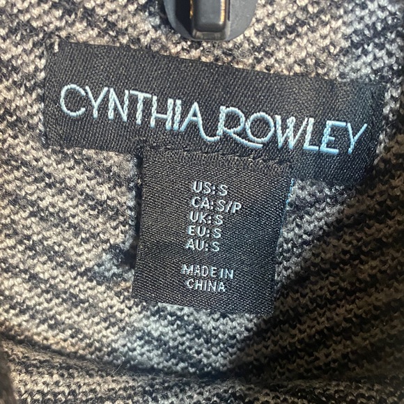 Cynthia Rowley Black and White Chevron Turtleneck Sweater - Picture 2 of 4